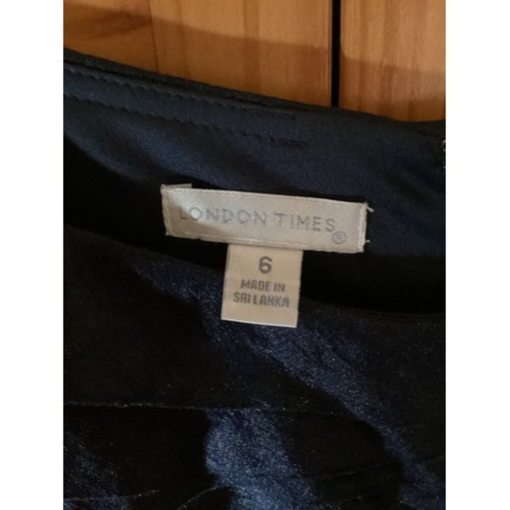 London Times Navy Tiered Ruffle Sheath Sleeveless Cocktail Dress Size 6 NWT - Picture 3 of 5